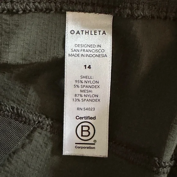 Athleta Olive Green Trekkie North Jogger Pants with zipper pockets - Picture 5 of 6